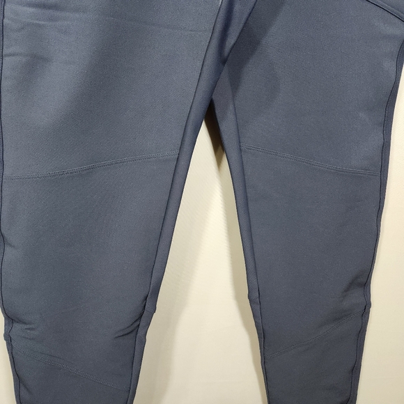 Avalanche Fit Hybrid Stretch Woven Knit Pant Pants - Navy - Picture 6 of 10